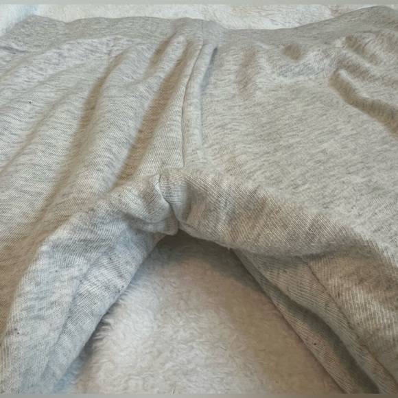 Victoria’s Secret Pink Gray capri Sweats with Pink Lettering - Picture 3 of 12